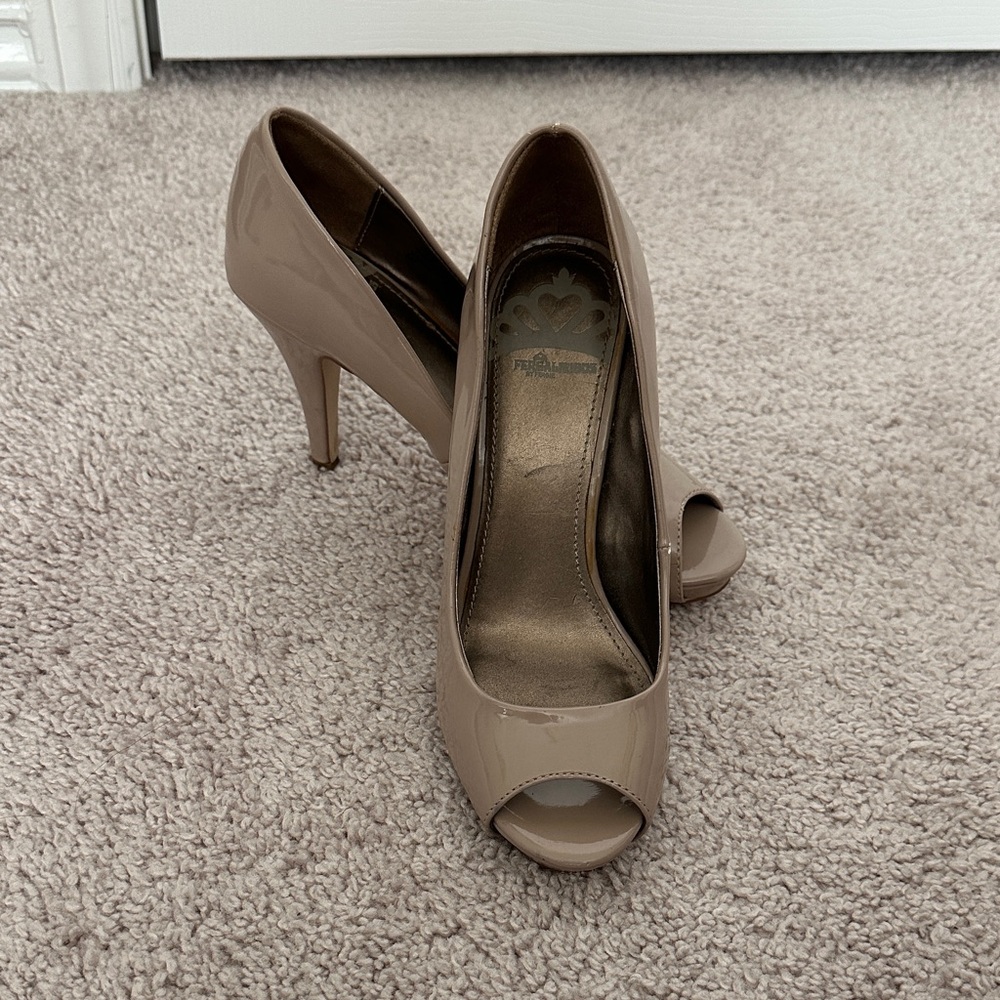 Tab Chic Peep-Toe Heels in Taupe